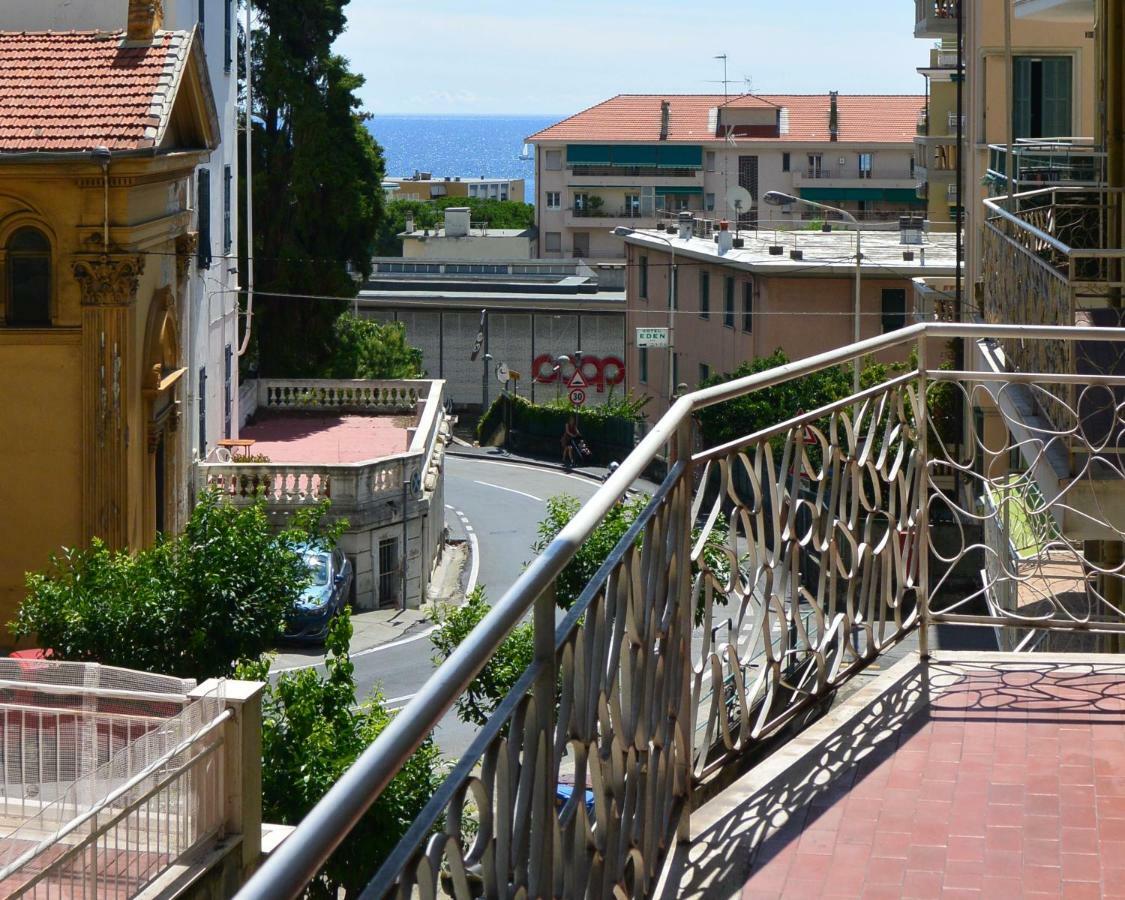 Mare Foce E Centro Lägenhet Sanremo Exteriör bild